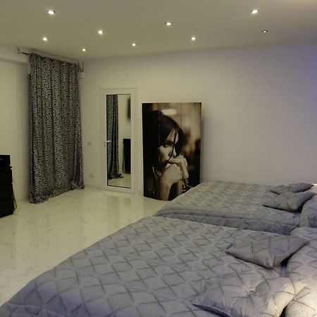 White Room Idromassaggio Su Richiesta Nápoles Exterior foto