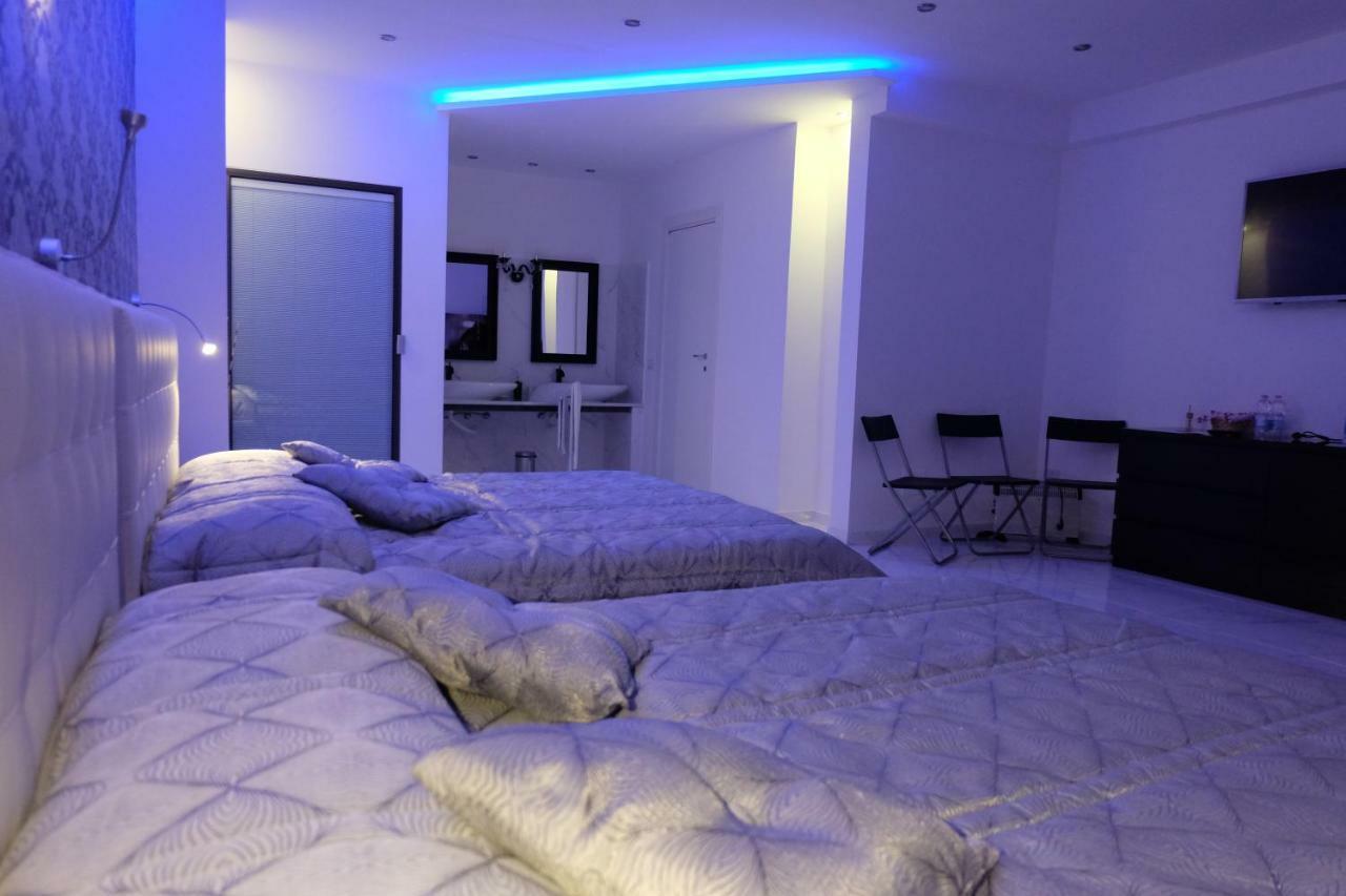 White Room Idromassaggio Su Richiesta Nápoles Exterior foto