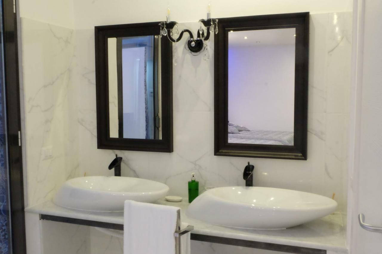 White Room Idromassaggio Su Richiesta Nápoles Exterior foto